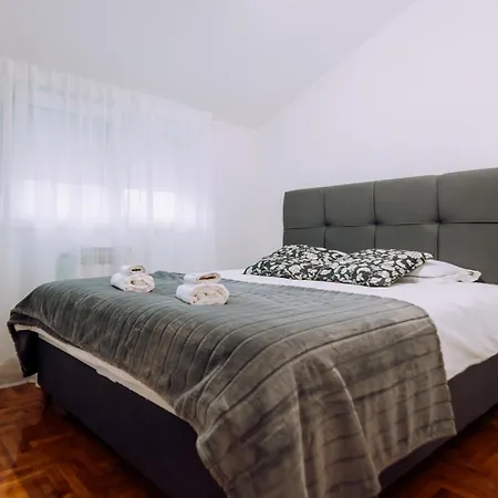 Apartment Sara Zagreb Exteriör bild